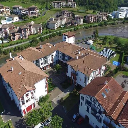 In Urrugne With Ocean Views
